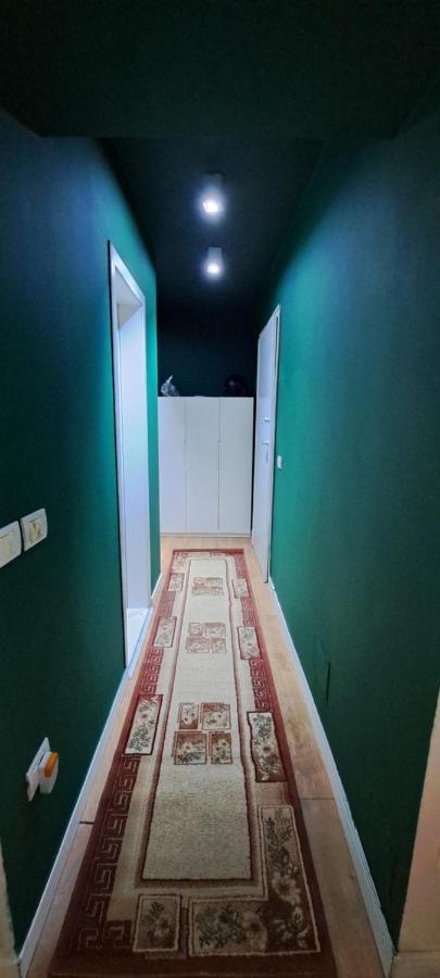 Appartamento Sunny House Tirana Esterno foto